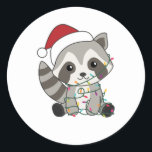 Adesivo Raccoon Christmas Snow Winter Raccoons<br><div class="desc">O racon a suavidade com luzes de fada. Animais engraçados com presentes e neve até as férias. Também é engraçado para o Natal em julho. Os guaxinins são animais doces e perfeitos para o Natal.</div>