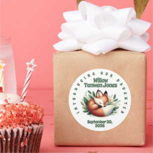 Adesivo Raposa-branca dormindo em folhas de Chá de fraldas