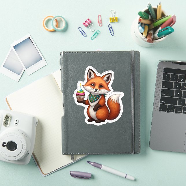 Adesivo Raposa de Aniversário Festiva com Cupcake (Capa para iPad)