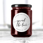 Adesivo Relax Script Espalhe o Favor do Casamento de Amor<br><div class="desc">Um adesivo de casamento com as palavras "Espalhar o Amor" em uma escrita cursiva relaxada a preto contra um fundo branco. Personalize-o substituindo o texto do marcador de posição. Para obter mais opções, como alterar a fonte e seu tamanho/cor, expanda a curva/contrato ou o espaçamento entre letras, clique no botão...</div>