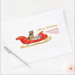 Adesivo Retangular Airedale Terrier Dog Christmas Sleigh<br><div class="desc">Nestes bonito adesivos decorativos de Feriado, um Cão Airedale Terrier se senta num bonito trenó decorativo de vermelho e ouro. Ao lado do cão, os pacotes de presentes são amarrados com arcos coloridos. O texto dourado à direita diz "MERRY CHRISTMAS" e o texto personalizado está vermelho. Perfeito para sua correspondência...</div>