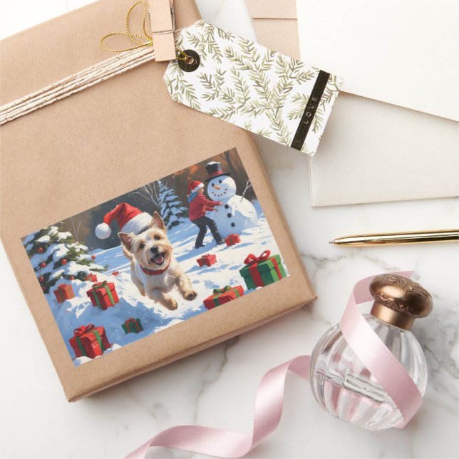 Adesivo Retangular Cairn Terrier correndo em neve com chapéu de Natal (Presentear)