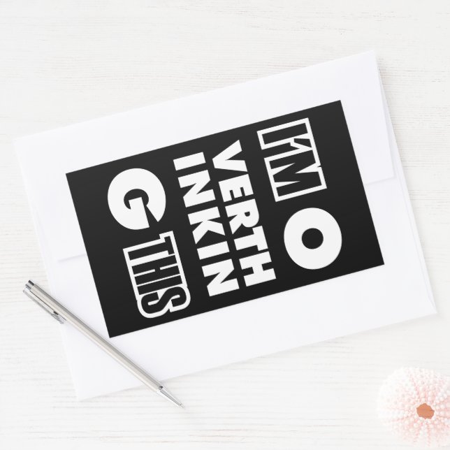 Adesivo Retangular Espera, Estou A Pensar Excessivamente. (Envelope)