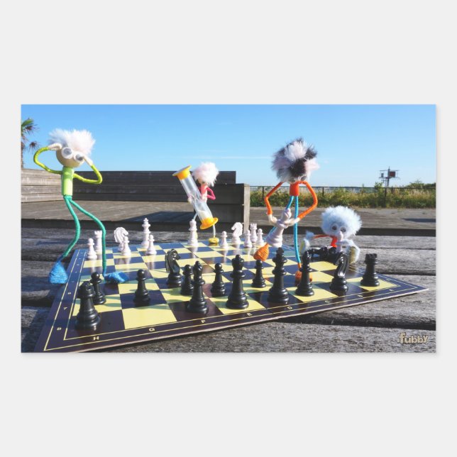Adesivo Retangular Fubby die schaakspel spelen. (Frente)
