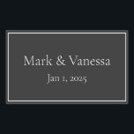 Adesivo Retangular Vinheta de Data e Nome Preto Personalizado<br><div class="desc">Este adesivo pode ser aplicado a produtos não personalizados,  como papel de embrulho ou decoração de festas,  para torná-los compatíveis com o tema de casamento Blue Sailor Stripe.</div>