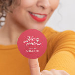 ADESIVO RETRO MERRY CHRISTMAS TYPOGRAPHY EM VERMELHO<br><div class="desc">Feliz Natal,  personalizável,  tipografia retrorreflectora branca num fundo vermelho.</div>