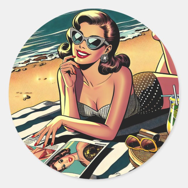 Adesivo Retro Mulher na Praia lendo uma Revista Fashion (Frente)
