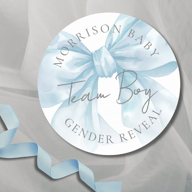 Adesivo Revisão de Gênero do Arco Azul do Team Boy (Team Boy Blue Bow Gender Reveal Classic Round Sticker )
