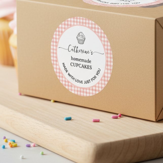 Adesivo Rótulo de cupcake caseiro em xadrez gingado rosa (Criador carregado)