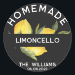 Adesivo Rótulos Limoncello, Homemade Italiano Moderno e Pe<br><div class="desc">As etiquetas modernas de garrafas de limoncello caseiras são uma etiqueta personalizada perfeita para os seus favores de casamentos de limoncello italianos com um tema de citros de verão e uma vibe riviera italiana. Eles apresentam um galho de limão a aquarelas, limões e ramos verdes e um rótulo personalizado para...</div>