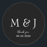 Adesivo Rua Clássica Mínima do Monograma Negro Clássico Re<br><div class="desc">Vinheta redonda clássica minimalista de monograma preto</div>