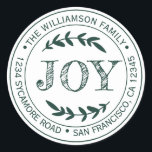 Adesivo Rustic Modern Christmas Joy Return Address Green<br><div class="desc">O adesivo de endereço redondo da família natalícia com seu nome e endereço na tipografia na moda verde-escura apresenta o texto JOY na tipografia escrita à mão com um toque na moda de folhagem rústica. Basta adicionar seu nome e endereço. Desenvolvido exclusivamente para você pelo Happy Dolphin Studio. Se precisar...</div>