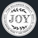 Adesivo Rustic Modern Christmas Joy Round Endereço de Devo<br><div class="desc">O adesivo de endereço redondo da família natalícia com seu nome e endereço na tipografia de na moda preto apresenta o texto JOY em tipografia manuscrita com um toque na moda de folhagem rústica. Basta adicionar seu nome e endereço. Desenvolvido exclusivamente para você pelo Happy Dolphin Studio. Se precisar de...</div>