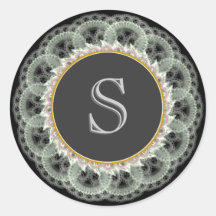 S Monograma Branco sobre Vintage em Preto