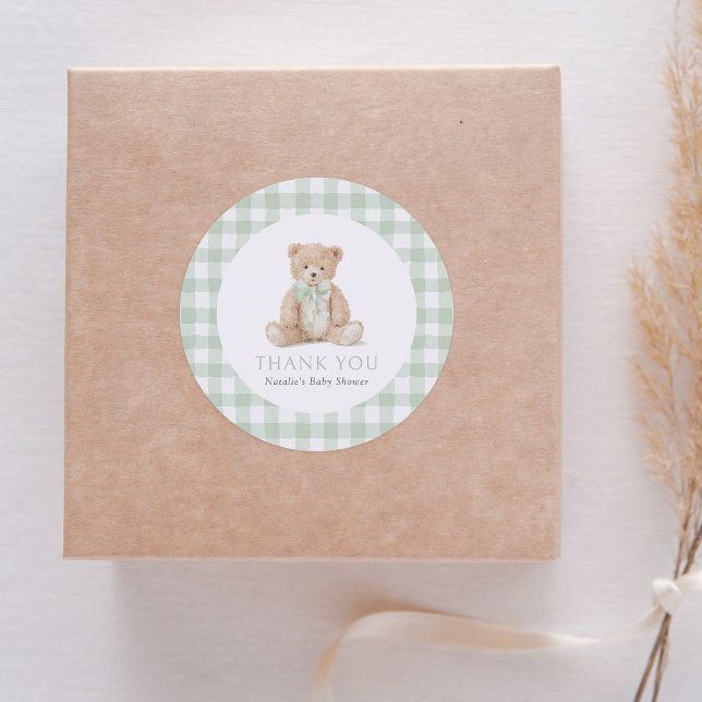 Adesivo Sage Green Gingham Teddy Bear Baby Shower (Criador carregado)