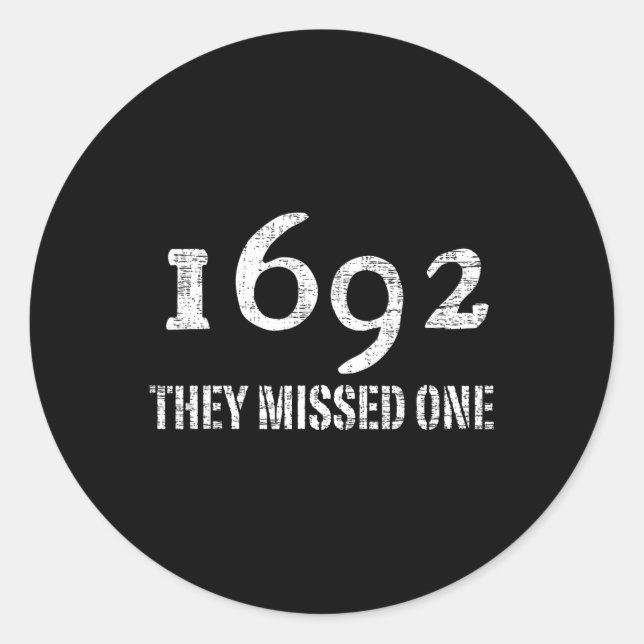 Adesivo Salem 1692 Eles Perderam Um Figurino No Halloween (Frente)