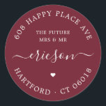 Adesivo Script Branco O Endereço De Devolução De Casamento<br><div class="desc">Modelo de etiqueta de endereço simples, elegante, redondo de casamento ou de retorno de noivado com tipografia branca em fundo de burgundy profundo. A cor de fundo é selecionável livremente no nível de design. Estas etiquetas de endereços na moda, fáceis de personalizar, contêm o texto "A futura senhora e o...</div>