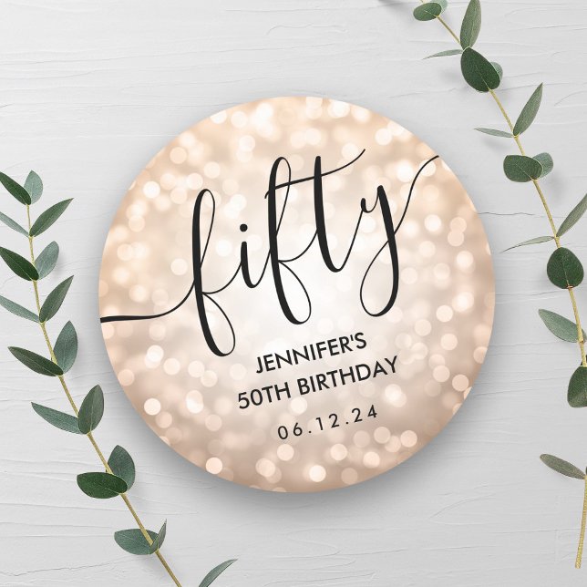 Adesivo Script Rosa Dourado Brilhante Luzes 50º Aniversári (Script Rose Gold Glitter Lights 50th Birthday Classic Round Sticker)