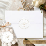 Adesivo Selo de Envelope de Casamento Branco e Dourado / F<br><div class="desc">Etiqueta de casamento branca e dourada, excelente para selo de envelope da etiqueta de favor. Capacidade de adicionar qualquer mensagem que você quiser na borda externa superior e inferior, excelente para nomes de casais e endereço para selo de envelope ou para o obrigado que você enviar mensagem e data para...</div>