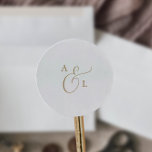 Adesivo Selo de Envelope de Casamento de Monograma de Scri<br><div class="desc">Estas elegantes juntas de monograma monograma do envelope de casamento são perfeitas para um casamento simples. O ouro minimalista e o design branco apresentam tipografia romântica rico com estilo de vidro moderno. Personalizável em qualquer cor. Mantenha o design mínimo e a classe, como está, ou personalize-o adicionando seus próprios gráficos...</div>