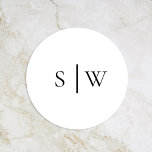 Adesivo Selo de Envelope Moderno Simples de Casamento<br><div class="desc">Este simples design de selagem de envelope monograma moderno é um eterno de fusão de encanto clássico e simplicidade contemporânea. Com foco no estilo minimalista, esse design apresenta linhas limpas, tons neutros e uma sofisticada paleta branca e preta, garantindo que cada detalhe exude uma simplicidade refinada. Quer você esteja planejando...</div>