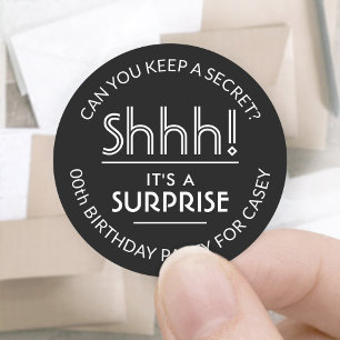 Adesivo Shhh! É uma Festa de aniversário surpresa branca
