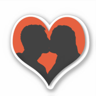 Adesivo Silhueta de Casal Beijando no Coração Vermelho