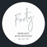 Adesivo Silver 4aniversário de 40 anos Favor Obrigado<br><div class="desc">Este simples obrigado personalizado que você adesivo adicionará detalhes de na moda ao seu dia especial. Este design apresenta a letra moderna de um script prateado,  com " Quarenta",  com texto personalizado. Convites de aniversário de 40 anos correspondentes e suprimentos de festa estão disponíveis no meu compro BaraBomDesign.</div>