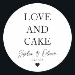 Adesivo Simples AMOR Clássico E Favor de Casamento Cardíac<br><div class="desc">Um Clássico Negro Obrigado Vestido de Casamento com "Amor e Bolo" em uma fonte elegante moderna clássica. Você pode personalizá-lo facilmente com seus nomes e data de casamento.</div>