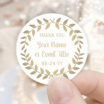 Adesivo Simples Laurel Wreath White e Dourado Obrigado<br><div class="desc">Adicione um toque personalizado de finalização aos favoritos para festas e agradeça as notas com adesivos personalizados da linha de soleira. Toda a redação nesta modelo é simples de personalizar para qualquer ocasião, como casamento, chá de panela, graduação, festa de aniversário, aniversário ou aposentadoria. Altere ou exclua qualquer texto para...</div>