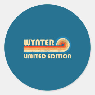 Adesivo Sobrenome Wynter Retro Vintage Anos 80 90 Aniversá
