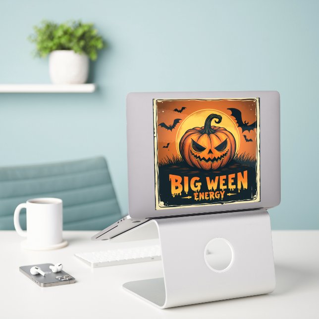 Adesivo "Spooky Halloween Energy Drink | Big Ween Vintage  (Laptop na mesa)