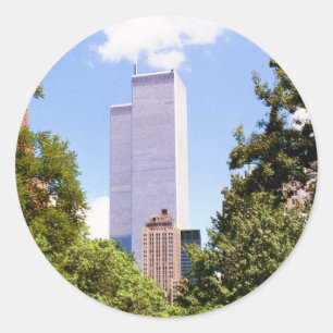 Adesivo Torres através das árvores