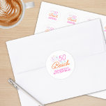 Adesivo Trendy Hand Drawn Doodle 50th Beach Birthday<br><div class="desc">Celebrar este aniversário especial com 50 é um adesivo de aniversário de praia! Tendy Hand Drawn Doodle 50th Beach Birthday Classic Round Sticker</div>