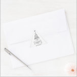 Adesivo Triangular Feriado de Árvore de Natal de Prata Moderna<br><div class="desc">Árvore moderna de Natal de bola prateada,  estrelas e as palavras Feliz Natal em letra chica,  use estes bonitos autocolantes personalizados para doação de presentes,  selos de envelopes,  favoritos para festas ou qualquer ocasião de Natal.</div>