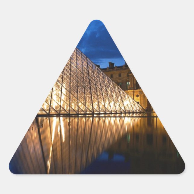 Adesivo Triangular Pirâmide no Museu Louvre, Paris, França (Frente)