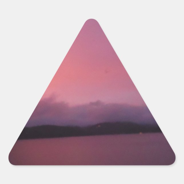 Adesivo Triangular pôr do sol roxo no lago de Arrohead (Frente)