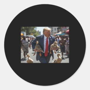 Adesivo Trump Segurando Pato E Gato Votando Pets Para Tru