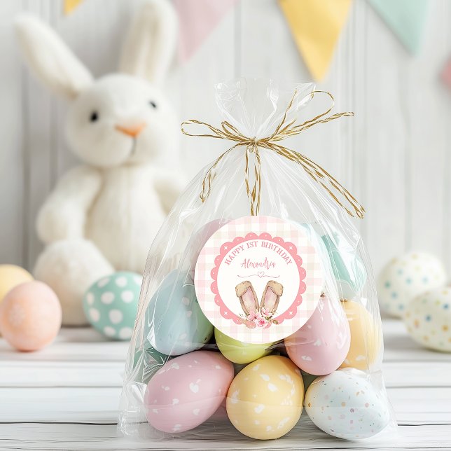 Adesivo Um Coelhinho Está Transformando Uma Menina Rosa (Cute Bunny 1st Girl Birthday. Pretty Pink Pastels. Easy to personalize name.)