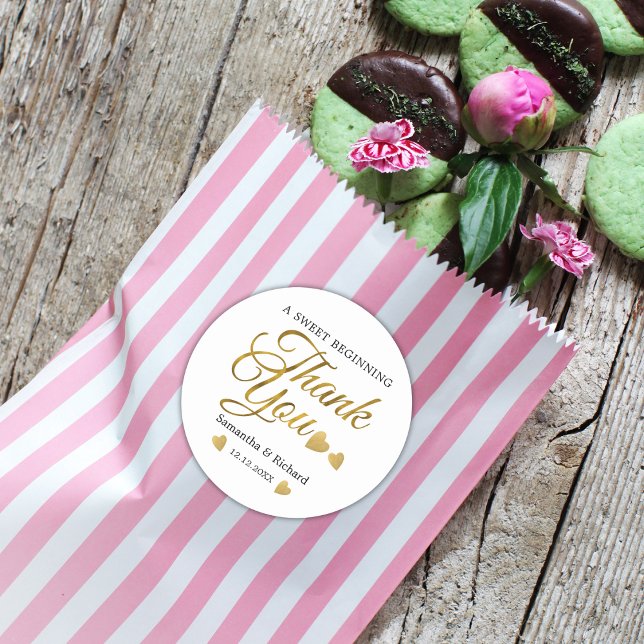 Adesivo Um Doce Começando Dourado Obrigado Favor De Casame (A Sweet Beginning Gold Thank You Wedding Favor Classic Round Sticker Party favor stickers)