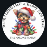 Adesivo Um Yorkshire Terrier Christmas Adventure<br><div class="desc">Uma Aventura de Natal de Yorkshire Terrier! Ei, companheiro amante de cachorro! Espero que esteja pronto para uma estação festiva porque é hora de deitar as salas com um floco terrível de na moda Yorkshire! 🎉 Sabe, nada diz "animal moderno" como um cão pequeno a andar de chapéu de Pai...</div>