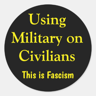 Adesivo Usando Militar em Civis