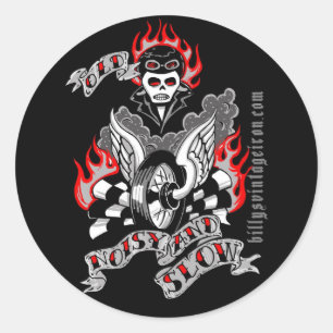 Adesivo Velha, ruidosa & lenta (cor)