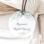 Adesivo Verde Minimalista Favorito do Chá de panela Eucaly<br><div class="desc">Este chá de panela verde minimalista de eucalipto é perfeito para um chá de casamento rústico. A design apresenta uma coloração aquosa elegante folhas verdes de eucalipto.</div>