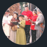 ADESIVO VICTORIANO CHRISTMAS CAROL SINGERS<br><div class="desc">Recriando há muito tempo com cantores vitorianos de carol. Clique em personalizar para personalizar. Visite nossa loja clicando em duas empresas. Inglaterra UK. co.uk</div>