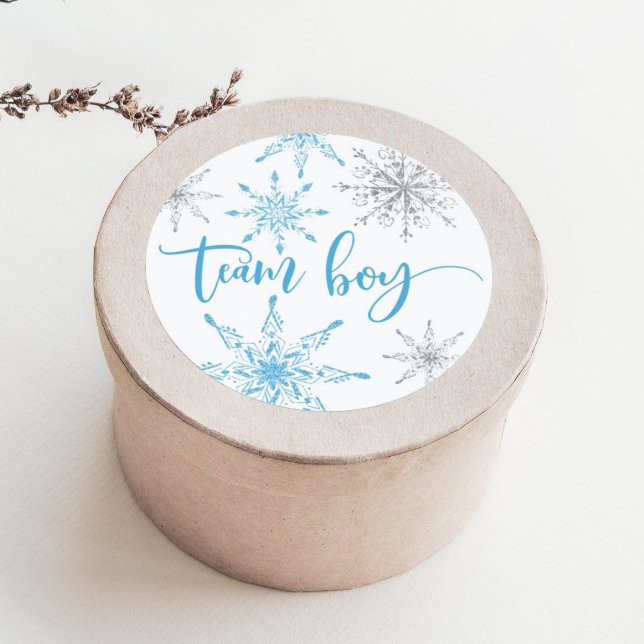 Adesivo Vinheta redonda clássica do garoto prateado azul (Criador carregado)