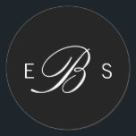 Adesivo Vinhetas de Casamento do Círculo Elegante Preto<br><div class="desc">Personalize este na moda elegante de monograma preto e branco de adesivos de Casamento. Design moderno e nítido com um texto branco e um fundo preto. Todos os outros produtos correspondentes podem ser encontrados em uma coleção.</div>