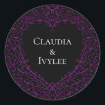 Adesivo Vinhetas de Casamento Gótico de Coração Púrpura e<br><div class="desc">Nossos belos adesivos góticos de coração roxo e preto são escuros,  mas adoráveis com nosso design de rolagem artístico. Eles foram projetados em uma coleção de vários itens para que todo o seu casamento possa ser coordenado com o mesmo estilo!</div>