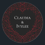 Adesivo Vinhetas de Casamento Gótico de Coração Vermelho e<br><div class="desc">Nossos lindos Sticks de Casamento Gótico do Coração Vermelho e Negro são escuros,  mas adoráveis com nosso design de rolagem artístico. Eles foram projetados em uma coleção de vários itens para que todo o seu casamento possa ser coordenado com o mesmo estilo!</div>