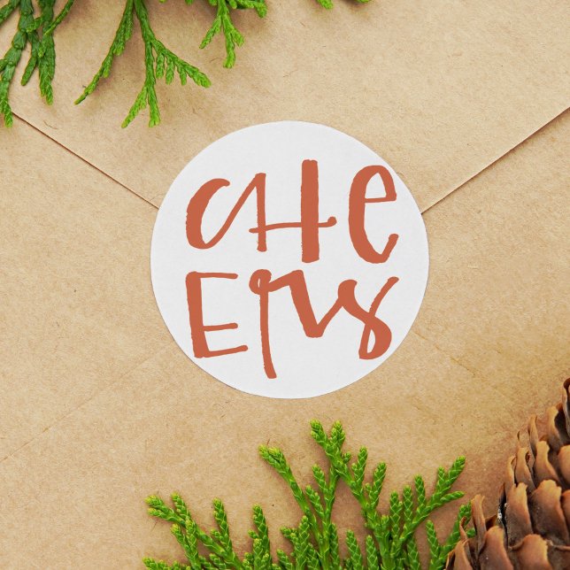 Adesivo Vinhetas de Feriado com Letra Mão (Red and white hand-lettered Cheers Christmas round sticker.)